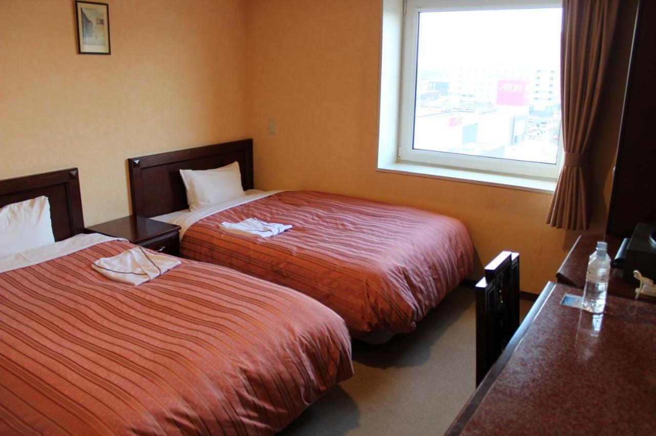 Chitose Station Hotel Bagian luar foto