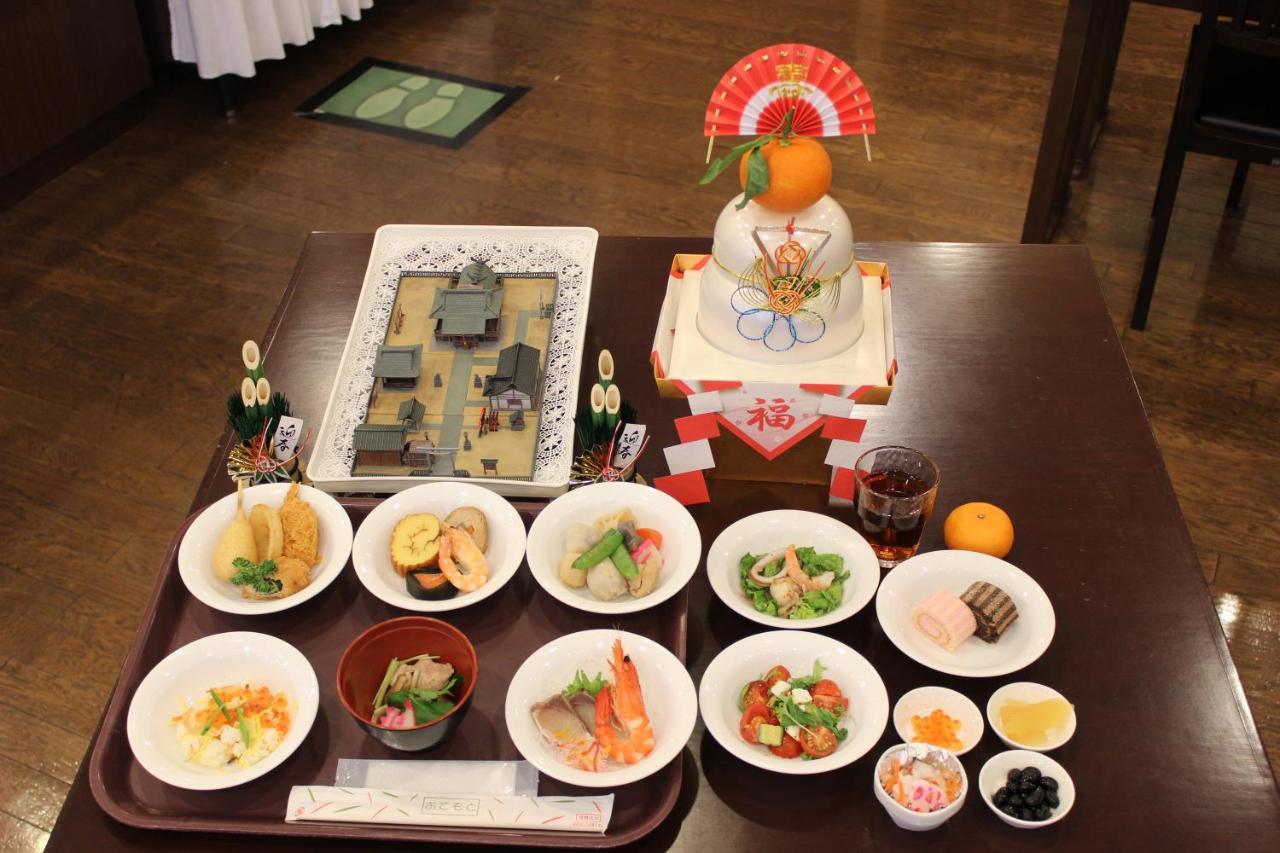 Chitose Station Hotel Bagian luar foto