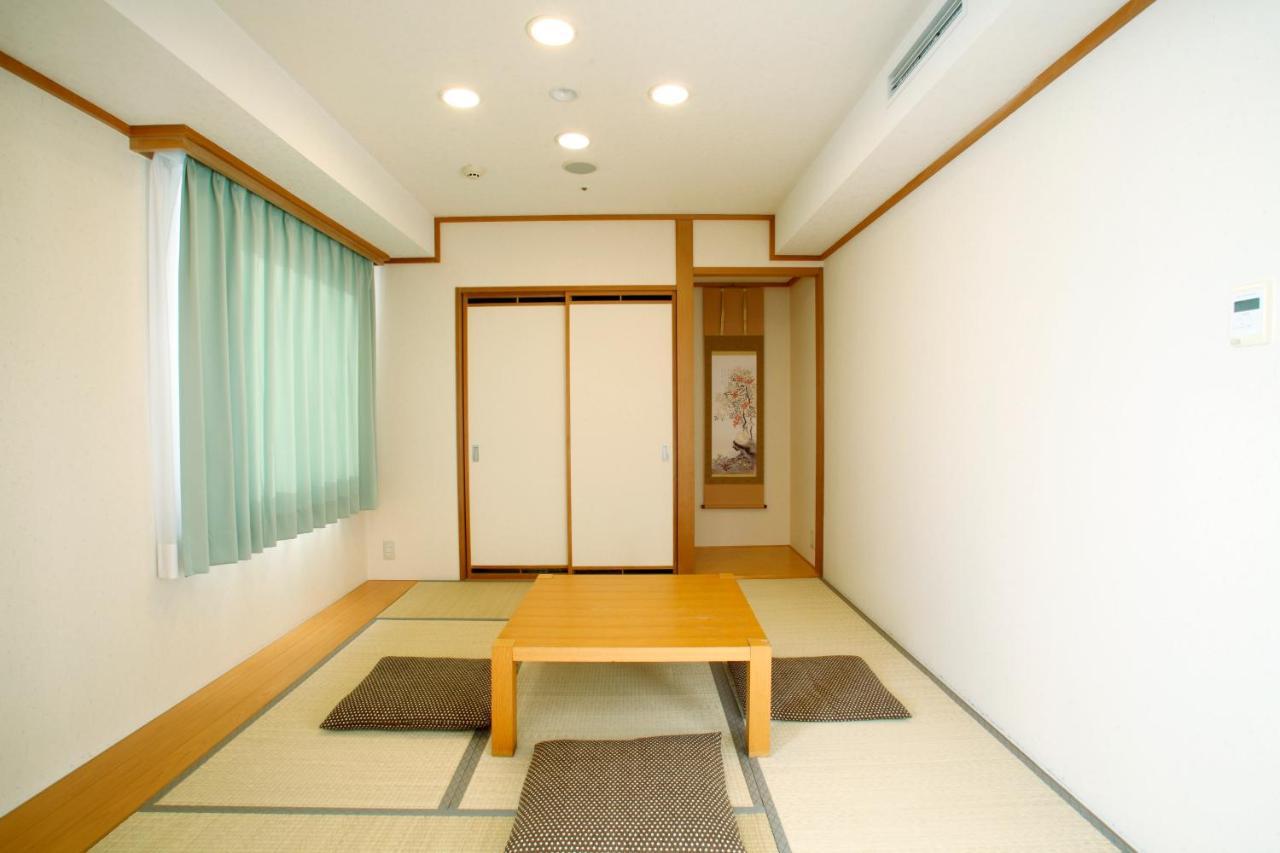 Chitose Station Hotel Bagian luar foto