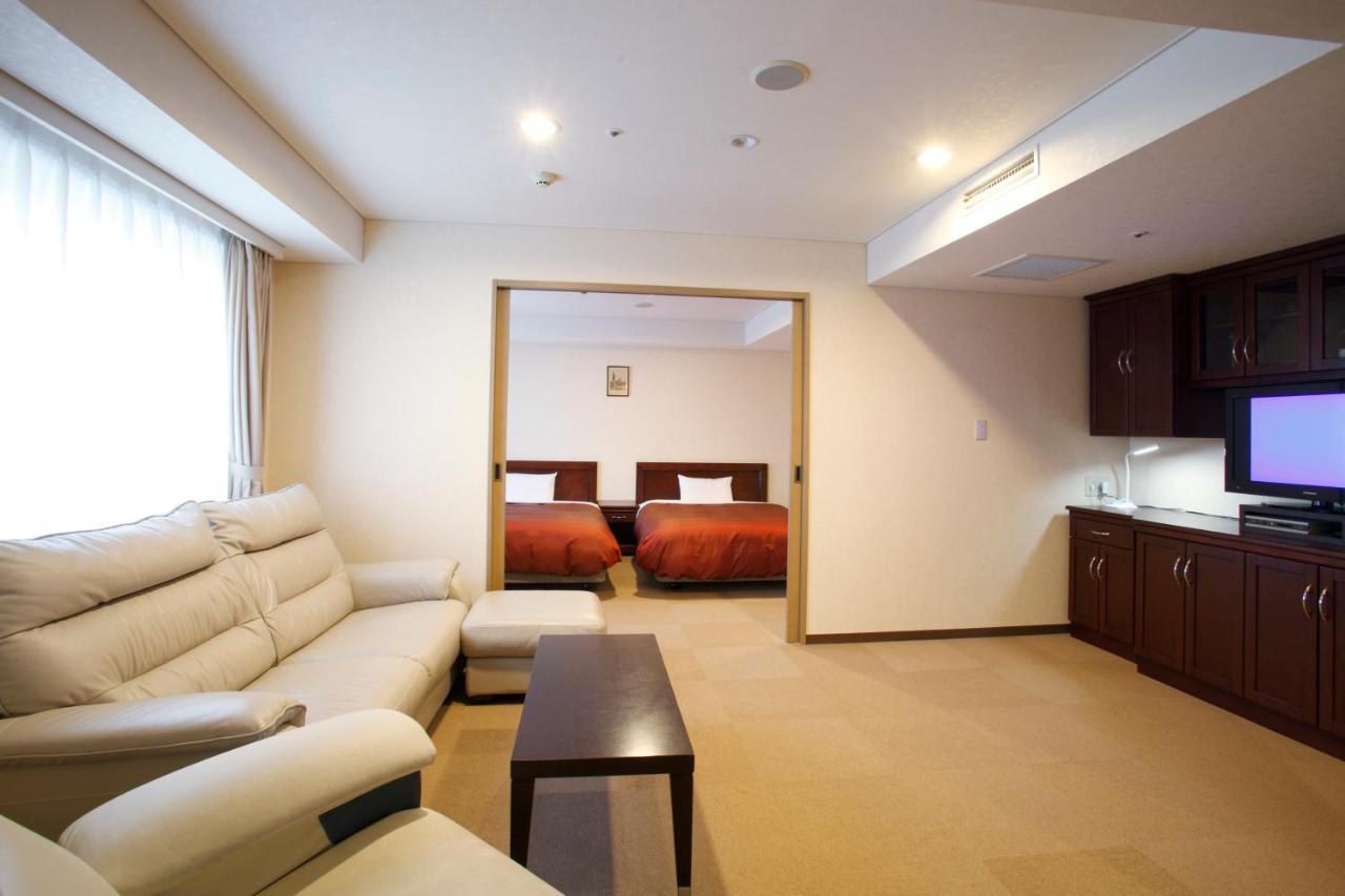 Chitose Station Hotel Bagian luar foto