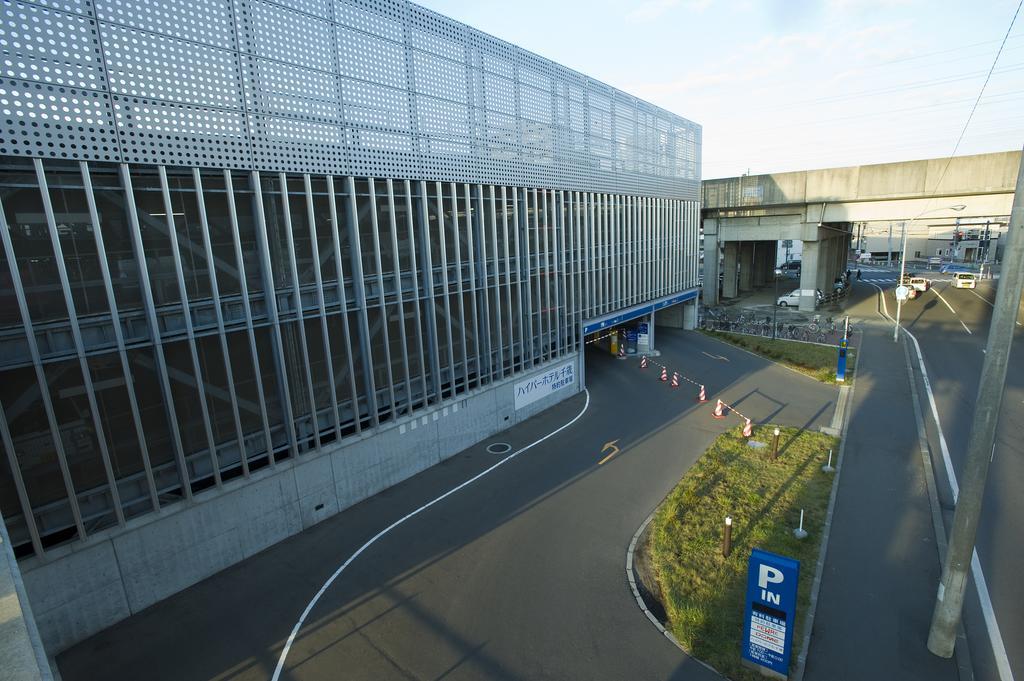 Chitose Station Hotel Bagian luar foto