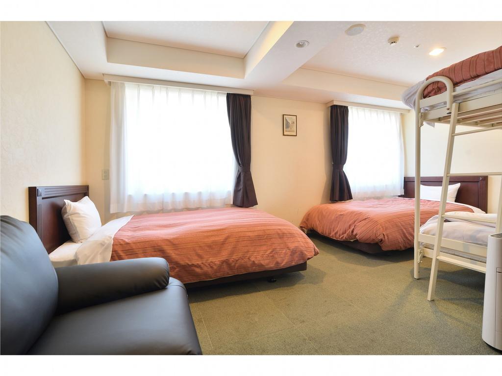 Chitose Station Hotel Bagian luar foto